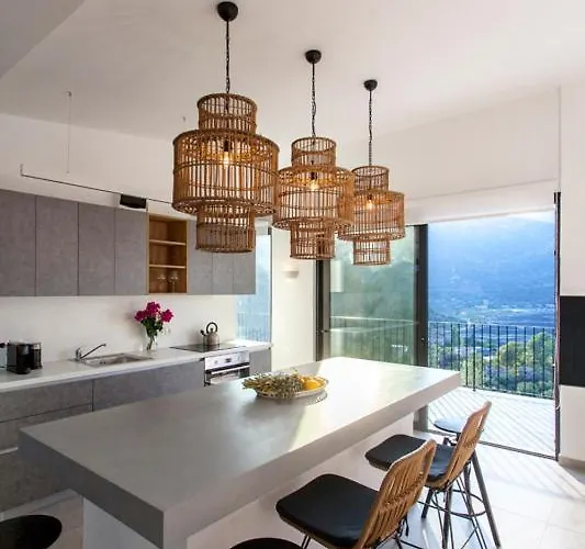 Theia * Katokhorion (Lefkada)