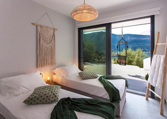 Theia * Katokhorion (Lefkada)